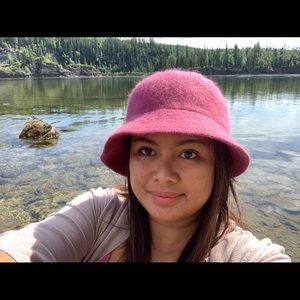 Meet your Posher, Loradel